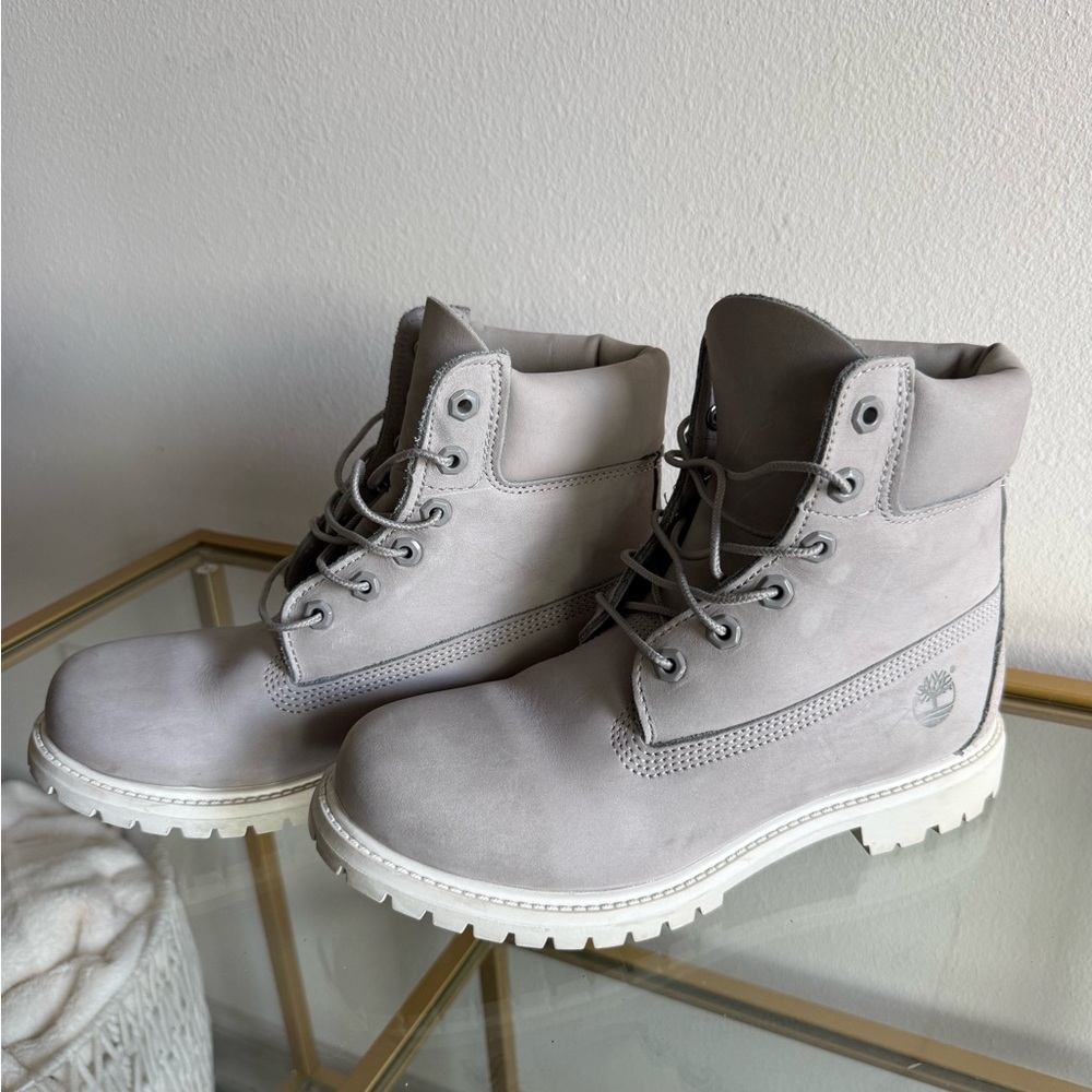 Timberland Women’s Light Gray Ankle Boots